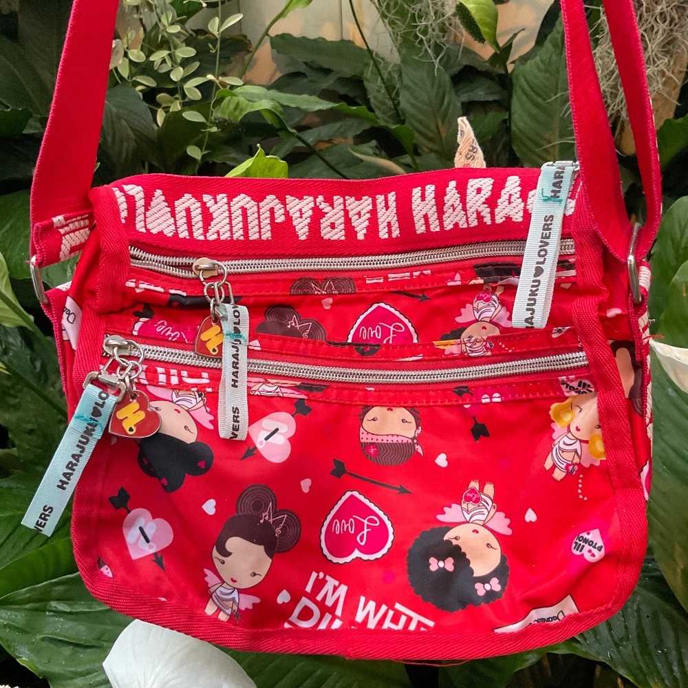 Harajuku Lovers ❤️ Gwen Stefani Fatal Attraction To Cuteness Red Bag